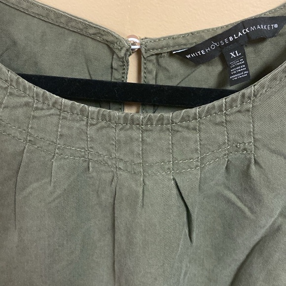 WHBM Army Green top with ruffle sleeves - Picture 5 of 7